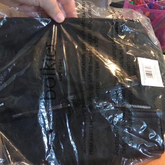 Backpack - Picture 4 of 4